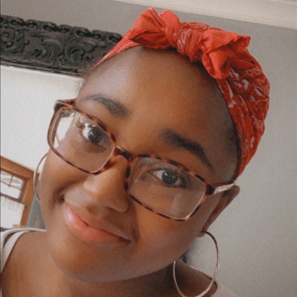 Meet your Posher, Nikki